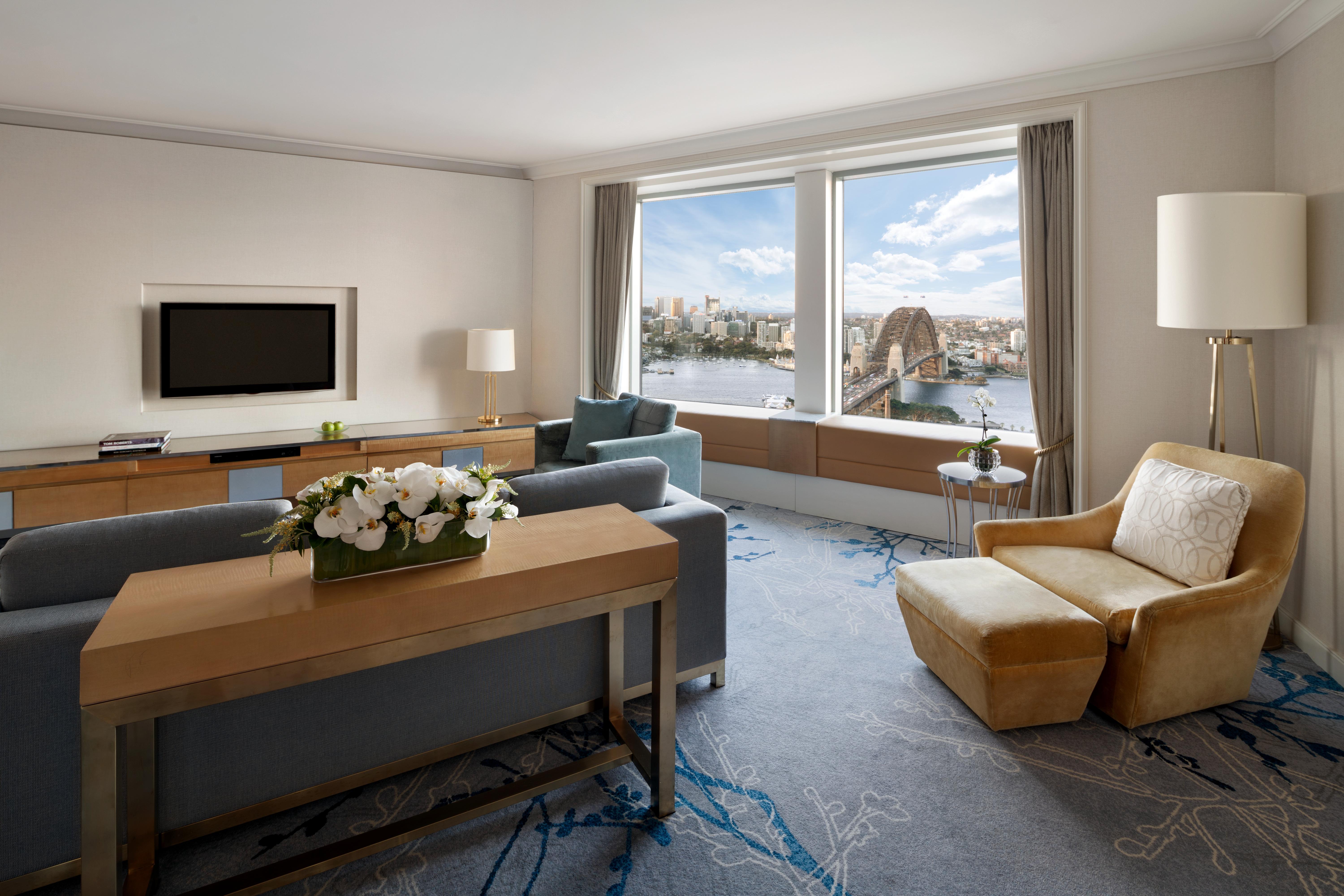 Shangri-La Σίδνεϊ Εξωτερικό φωτογραφία A view of the Sydney Harbour Bridge from a suite at the Sydney Opera House