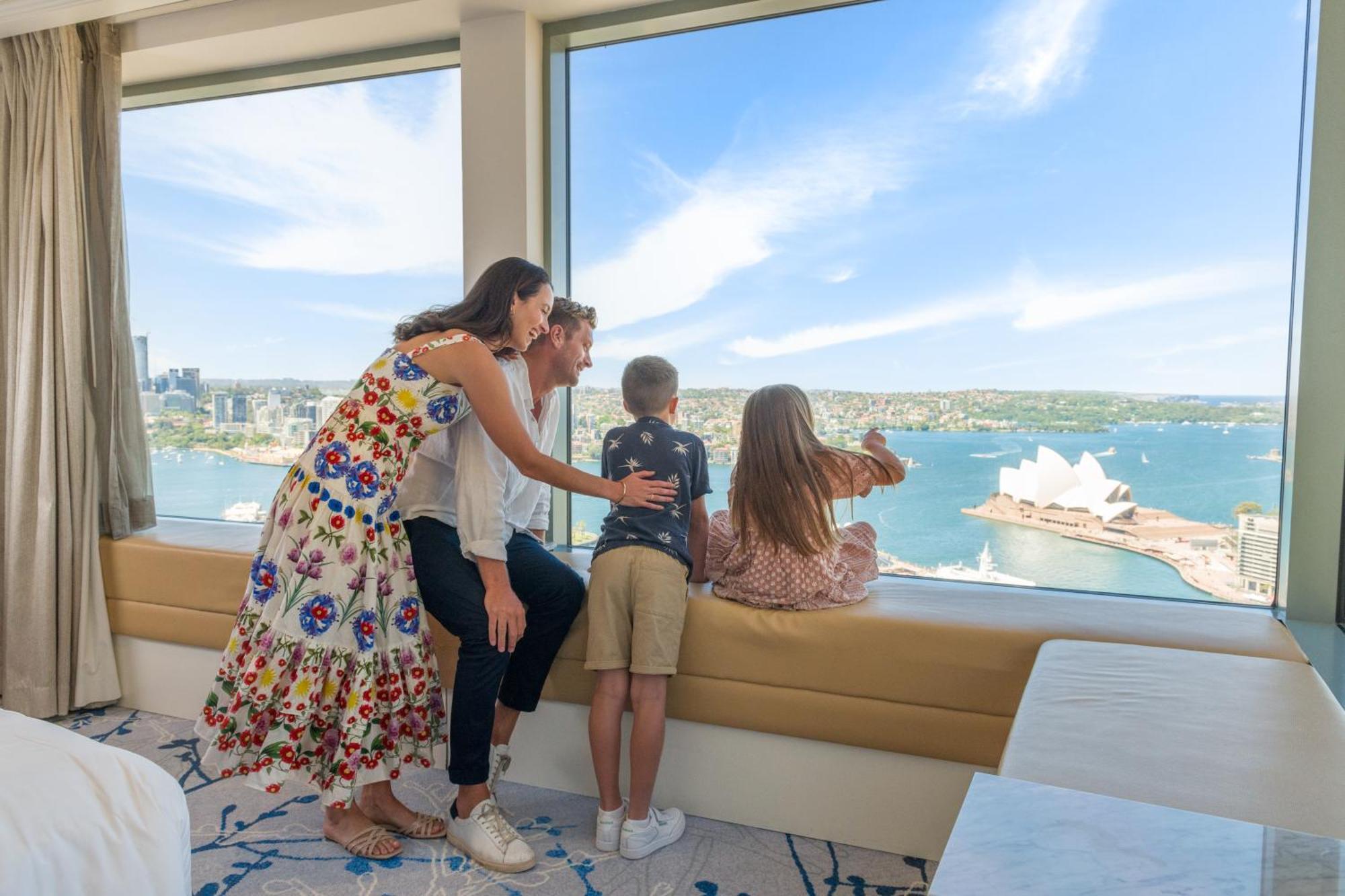 Shangri-La Σίδνεϊ Εξωτερικό φωτογραφία Family at the Sydney Opera House